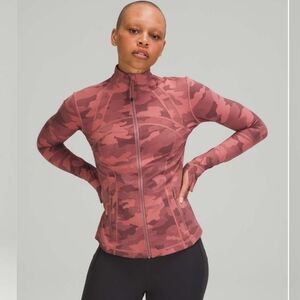 Lululemon Define JacketHeritage 365 Camo Brier Rose Multi size 0